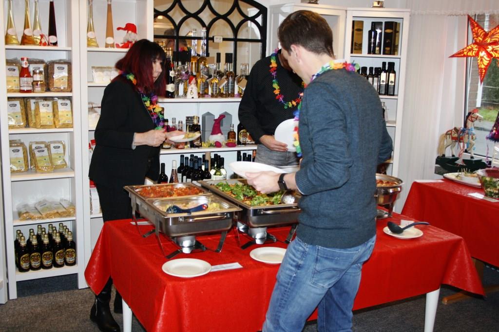 Endlich  - das Buffet ist eröffnet
